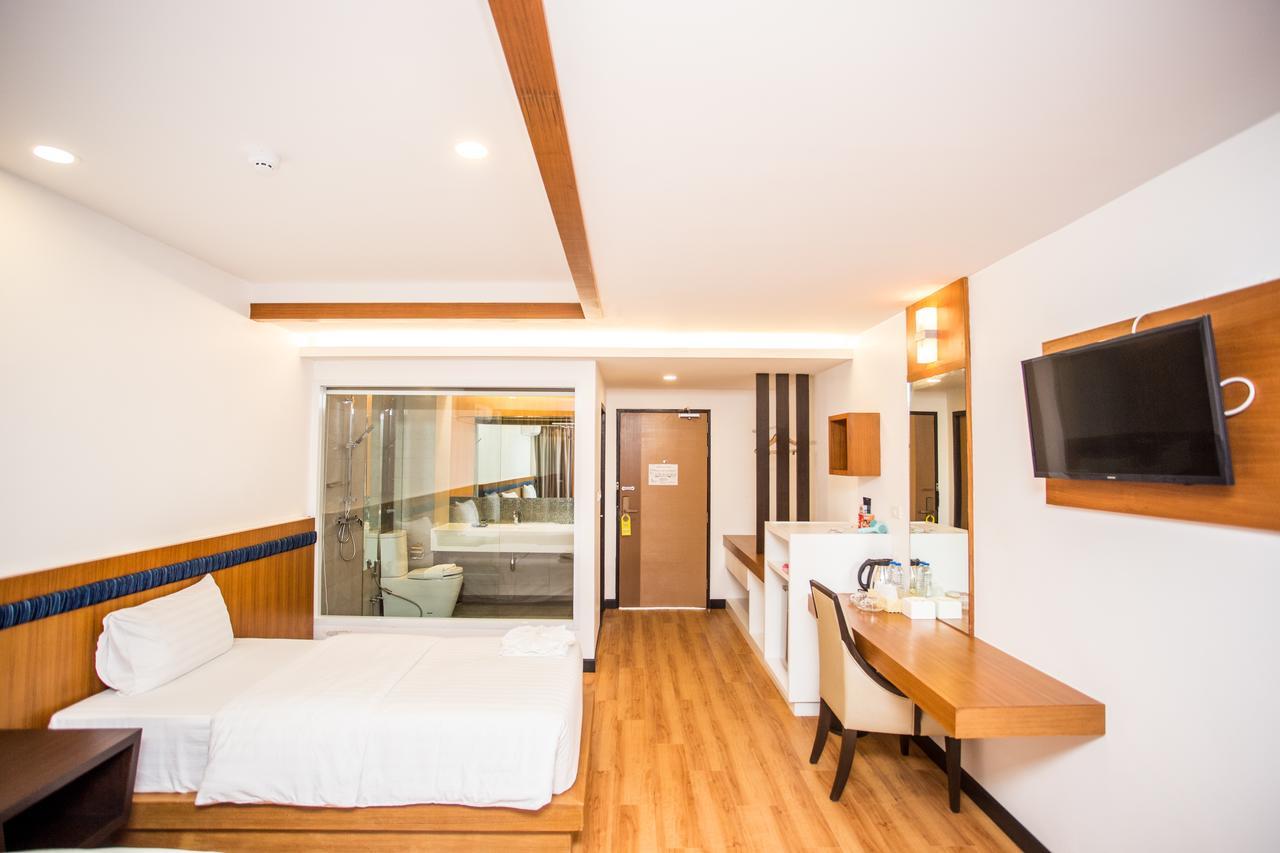 Blu Hotel Nakhon Phanom Esterno foto