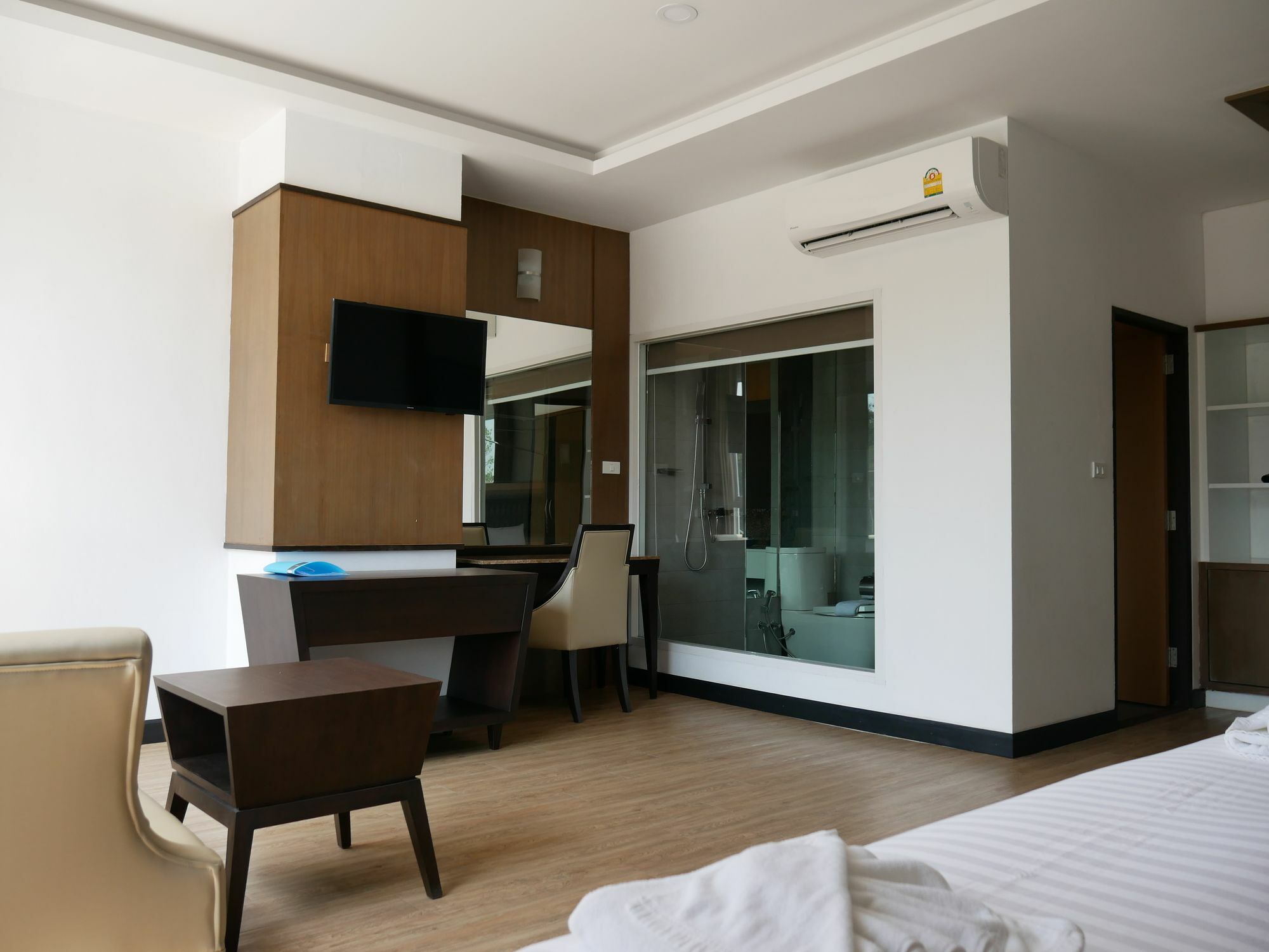 Blu Hotel Nakhon Phanom Esterno foto